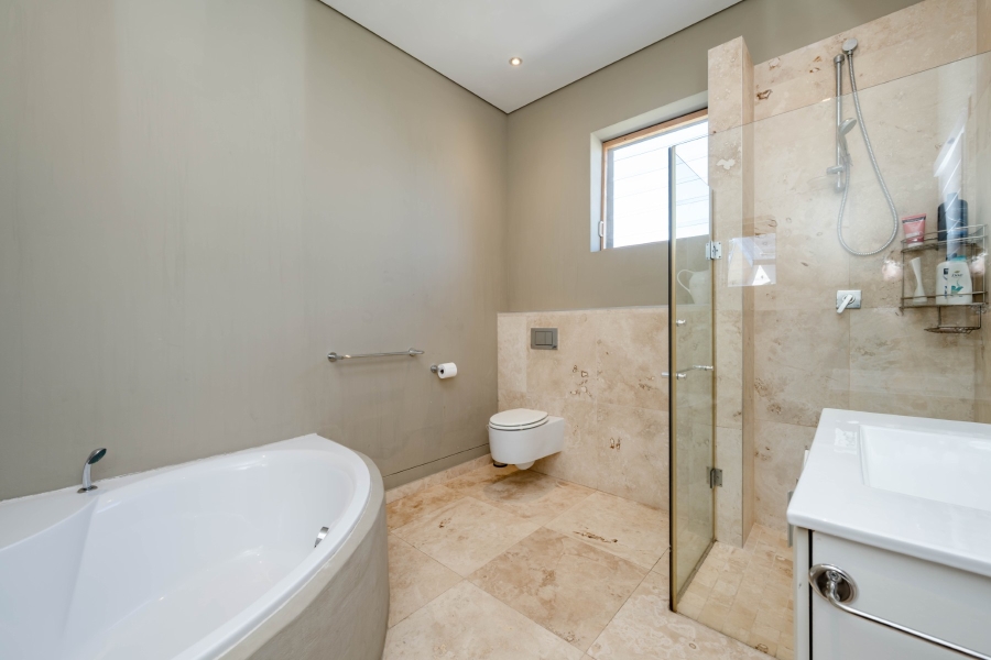 5 Bedroom Property for Sale in Keurbooms River Western Cape